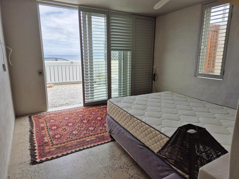 4 Bedroom Property for Sale in Perlemoenbaai Western Cape